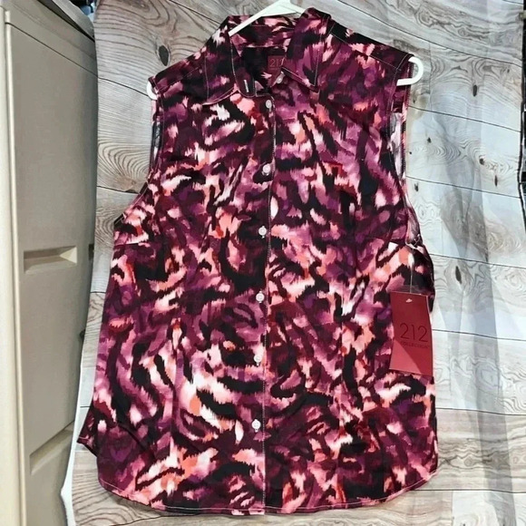 WOMANS Top NEW WITH TAGS size XL - Picture 1 of 6